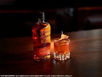 Bulleit Bourbon Whiskey With Two Branded Ceramic Mugs 5 Bulleit Bourbon Whiskey With Two Branded Ceramic Mugs - Image 3